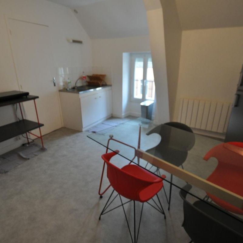 F1 BIS AU CENTRE VILLE DE FONTAINES - Photo 1