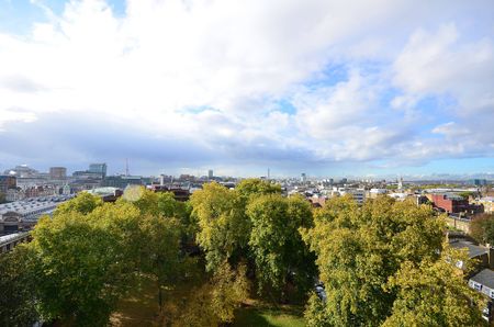 Charterhouse Square, Clerkenwell, EC1M - Photo 4