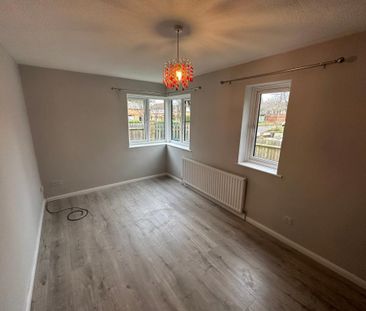 2 bedroom end of terrace house to rent - Photo 4