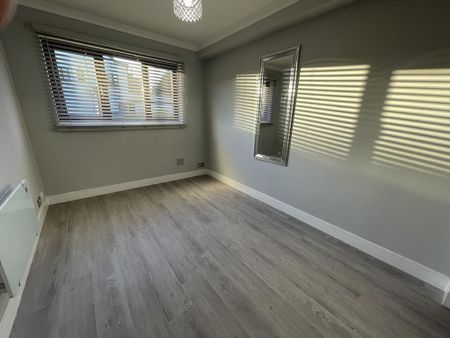 2 bedroom ground floor maisonette to rent - Photo 4