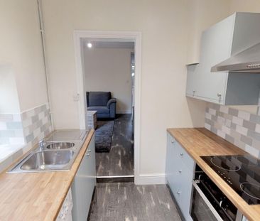 Double Room- BEDMINSTER - Photo 3