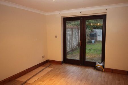 2 bedroom terraced house to rent - Photo 5