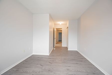 For Lease - 7160 Waldorf Way, Mississauga, Ontario - Photo 5