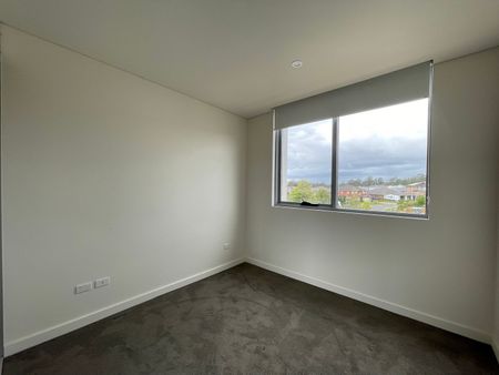 Spacious One bedroom apartment NOW LEASING! - Photo 2