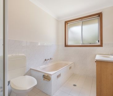 2/19 Rossian Place, Cherrybrook NSW 2126 - House For Rent | Domain - Photo 4