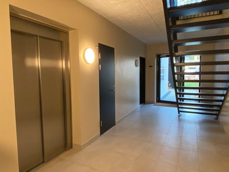 Lækker 2-værelses lejlighed i skønne omgivelser - Foto 2