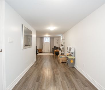 3 Winston Rd, St. Catharines - 2 Bedroom Lower Unit - Photo 1