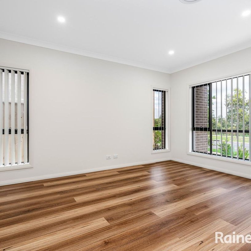 27 Travertine Grove, Gables, NSW 2765 - Photo 1