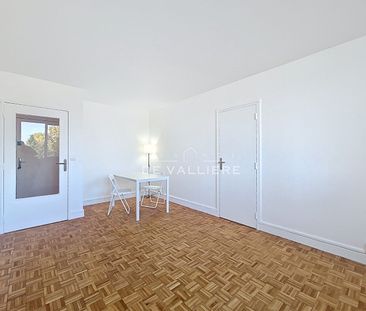 Location Appartement 2 pièces 46m² NANTERRE 92000 - Photo 1