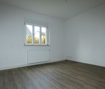 *** Heimaterde! 2 Zimmer, Wohnküche, Erstbezug nach Sanierung, mit ... - Foto 3