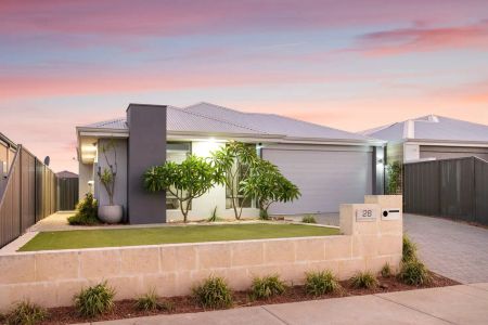 28 West Churchill Avenue, Lake Coogee WA 6166 - Photo 4