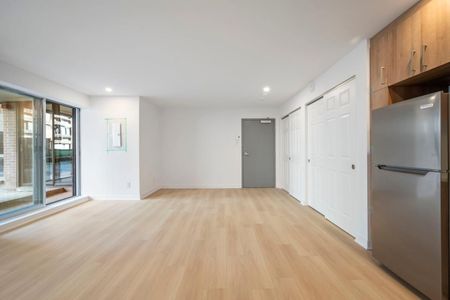 Unit 404: Entire unit - Photo 3