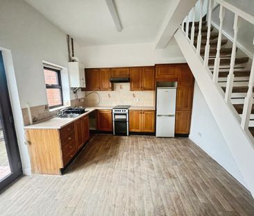 2 bedroom end of terrace house to rent - Photo 6