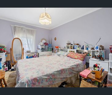 Spacious Family Home for Rent! - Photo 4