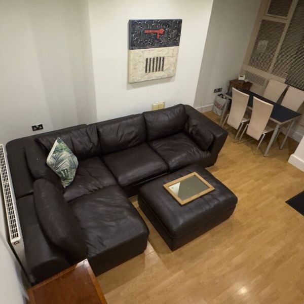 Woodside Place, Burley, Leeds, LS4 2QU - Photo 1