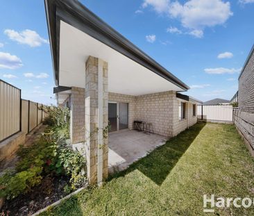 Beautiful 4-Bed Home in Sought-After Somerly Estate - Photo 5