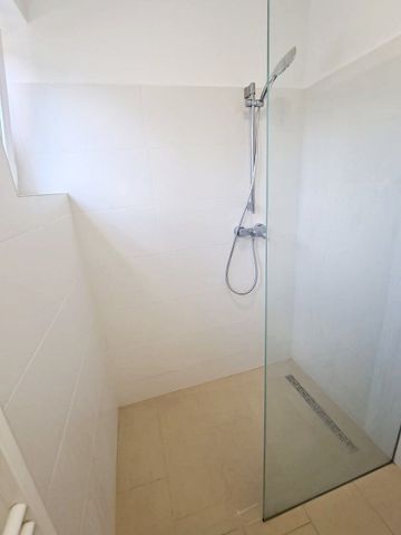 TERRASSENHIT, PARZGASSE, 68 m2 Neubau mit 19 Terrasse, 4 Zimmer, Küche, Duschbad, Parketten, Grünblick - Photo 5