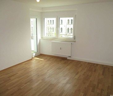 Renovierte 3 - Zimmer Wohnung mit Balkon und Einbauküche in attraktiver Lage! - Foto 3