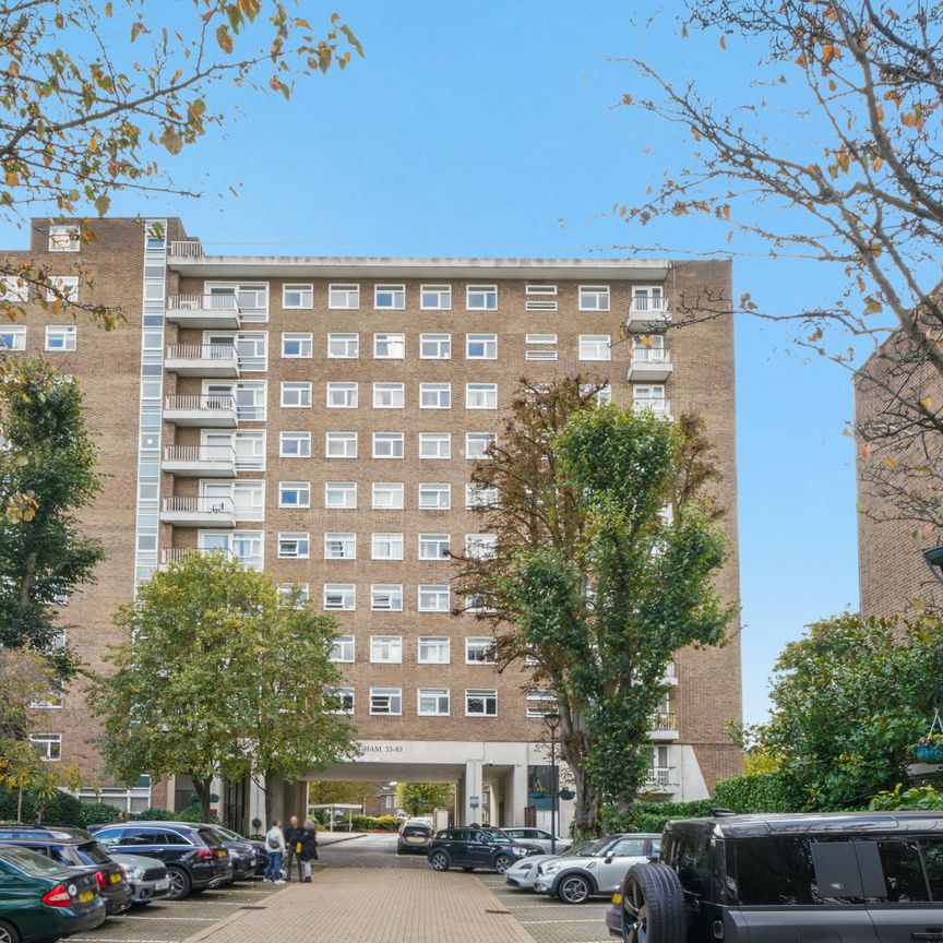 Walsingham, St Johns Wood Park, NW8 - Photo 1