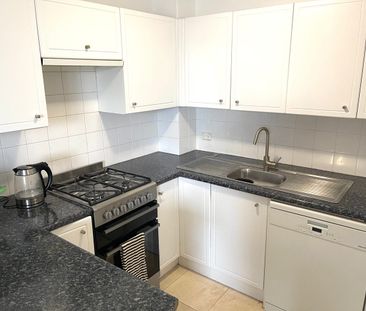 88/2-4 East Crescent Street, McMahons Point, NSW 2060 - Photo 6