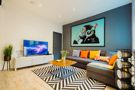 6 Bed Terraced House, Kirby Road, LE3 - Photo 2