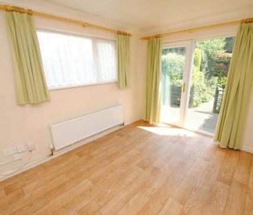 3 bedroom semi-detached house to rent - Photo 3
