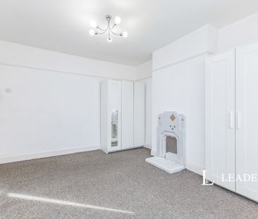 3 bedroom house to rent Ranfurly Road, Sutton, SM1 - Photo 1