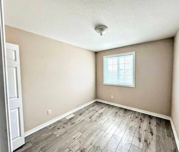 For Lease - 687B Wild Ginger Avenue, Waterloo, Ontario - Photo 2