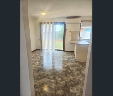 IMMACULATE 2BR HOMETTE WITH LOCK UP GARAGE UNDER MAIN ROOF - Photo 5