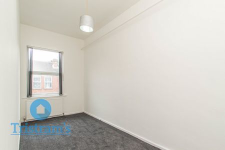 3 bed Apartment for Rent - Photo 5