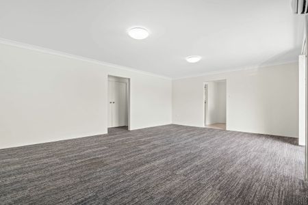 Renovated 2 Bedroom Unit - Move In Ready - Photo 2