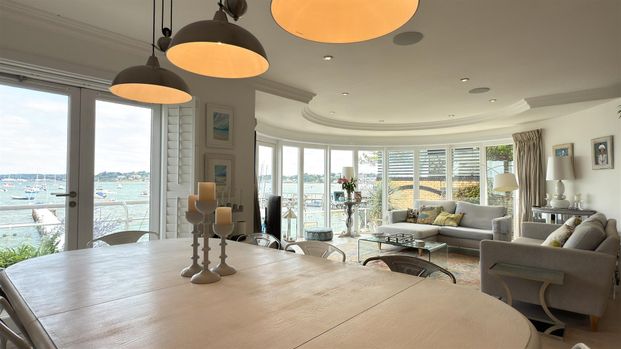 3 Bedroom House - Photo 1