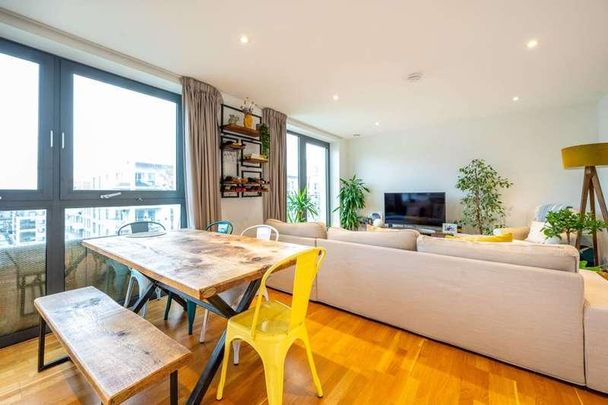 Tayberry House, Stratford, E20 - Photo 1