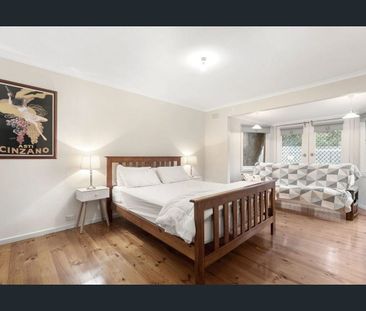 Fully Furnished Charming Home - Photo 5