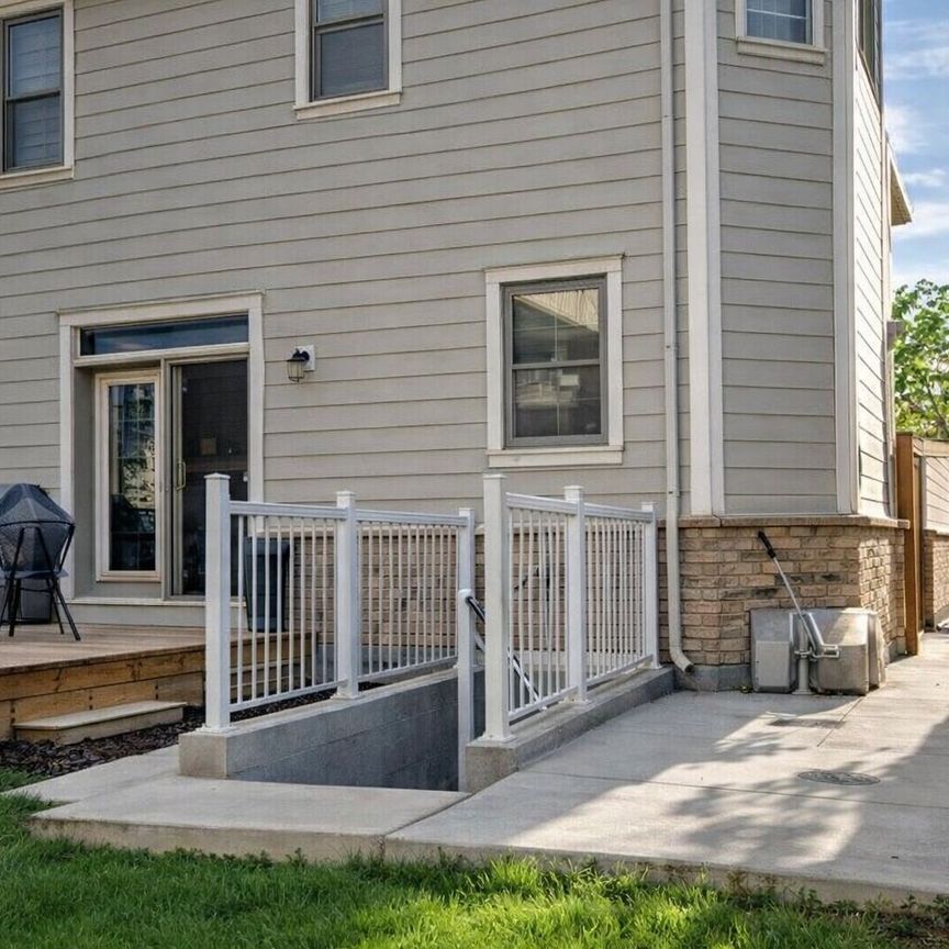 For Lease - 230 Huntingford Gate Unit# Basement, Milton, Ontario - Photo 1