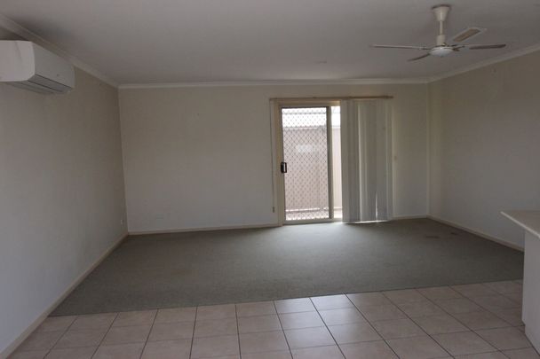 4/8 Waratah Court, Cobram - Photo 1