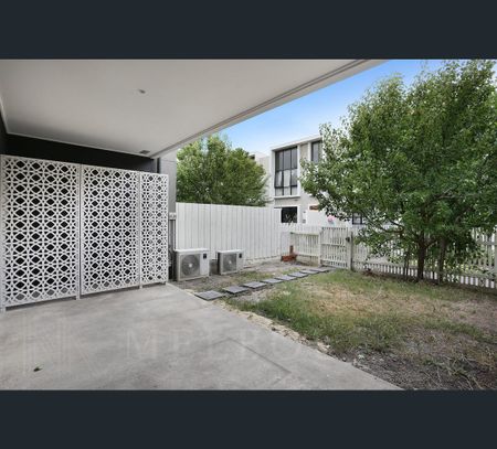 14 Orana Way, Springvale, Vic 3171 - Photo 4