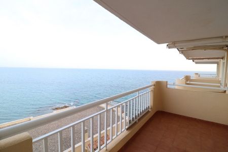 Apartamento con vistas al mar en Campoamor. Temporada baja - Photo 2