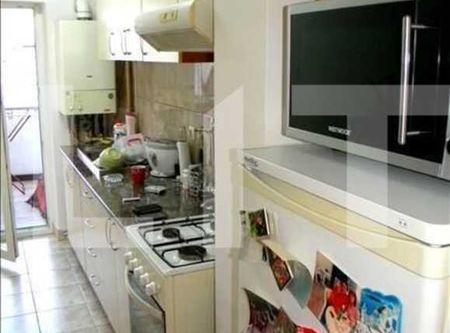 Apartament de inchiriat cu 1 camera, decomandat, 42 mp, zona Piata Cipariu! - Photo 2