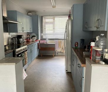 1 bedroom semi-detached house to rent - Photo 6