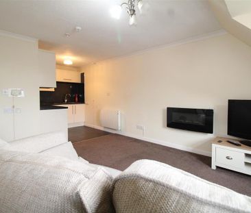 1 bedroom apartment to rent - Photo 2
