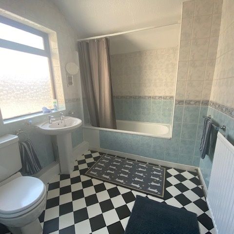 Room 1, 158a, New Hall Lane, Preston - Photo 1