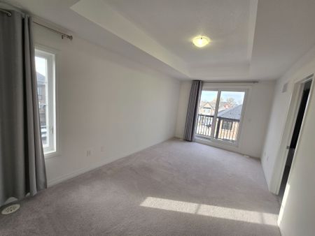 For Lease - 62 Morrison Crescent, Whitby, Ontario - Photo 5