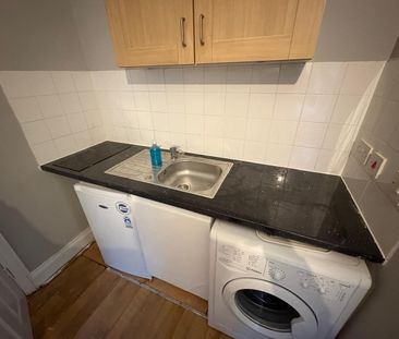 Studio Flat, Cranley Gardens, N10 - Photo 5