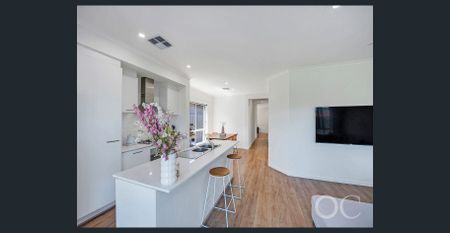 Open The Door to Effortless Elegance - Photo 4