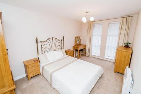 Lower Canal Walk, SO14 - Photo 2