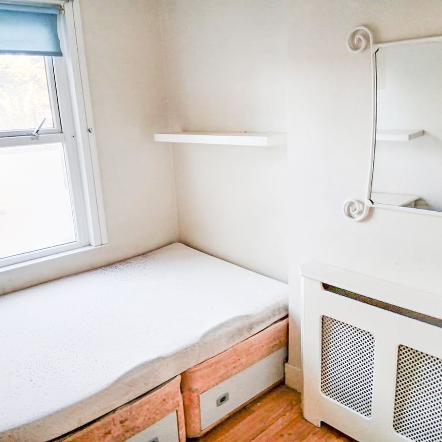 Room in a Shared House, Mitcham Road, CR0 - Photo 1