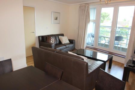 2 bedroom apartment to rent - Photo 4