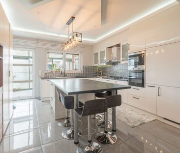 Huis - Te huur - Photo 1