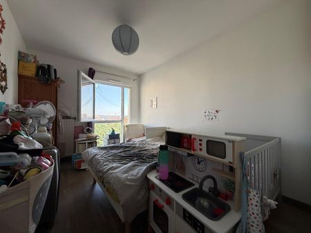 Location Appartement 3 pièces 59m² VILLEURBANNE 69100 - Photo 3